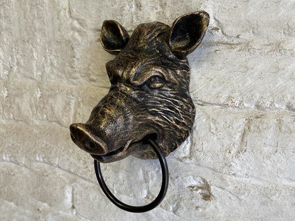 boar head with ring